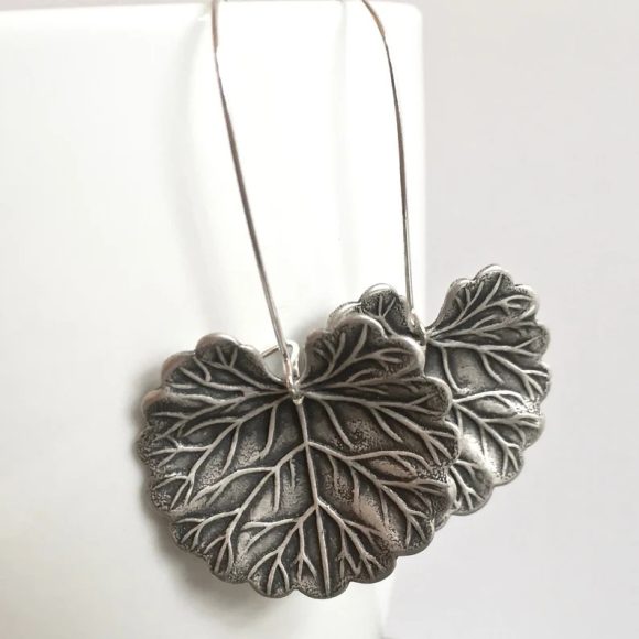 High-grade Earrings Retro Fashion Leaf Earrings - Image 5