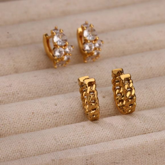 Simple Love Heart Earrings Ear Ring Women's New Trendy Arc Earrings - Image 4