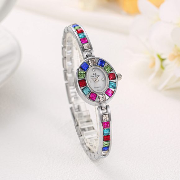 Minority Fashion Women's Quartz Wrist Watch - Image 4