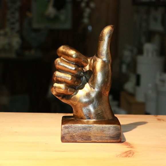 Resin gesture ornaments - Image 9