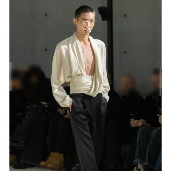 French Drape Low-cut Cinched Pleated Long Sleeve Shirt - Image 2