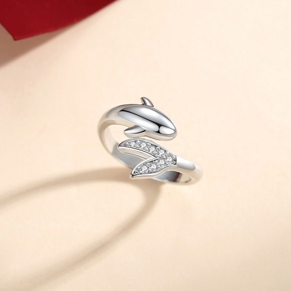 Simple Diamond Inlaid Small Fish Couple Ring - Image 4