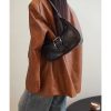 Women's Retro Shoulder Bag Underarm Crescent Crossbody Bag - Image 6