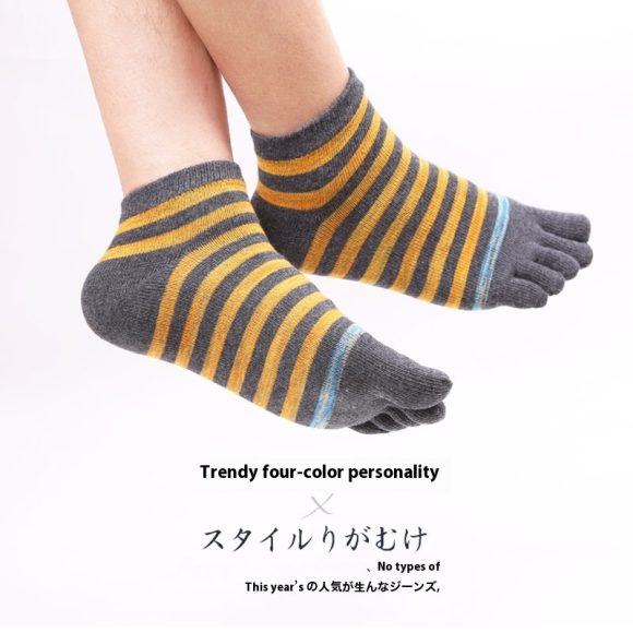 Niche Mixed Color Stripe Short Split Toe Cotton Socks - Image 9