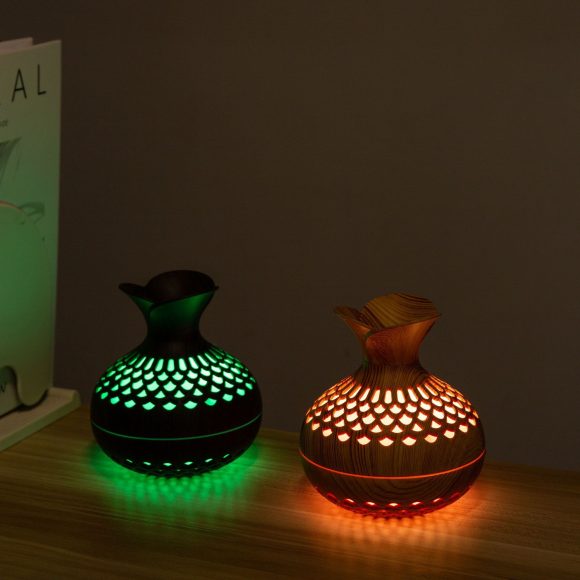 Mini Desktop Creativity Three-leaf Flower Humidifier - Image 3