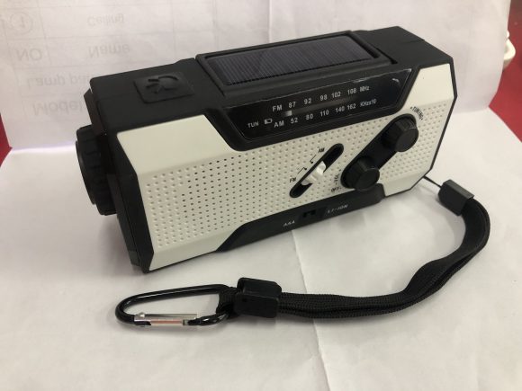 Hand crank solar radio - Image 7