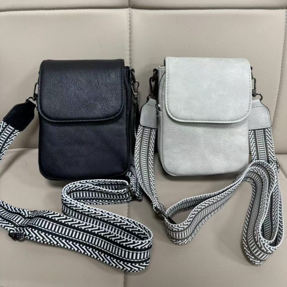 Adjustable Shoulder Strap Portable Mini Small Crossbody Bag - Image 4