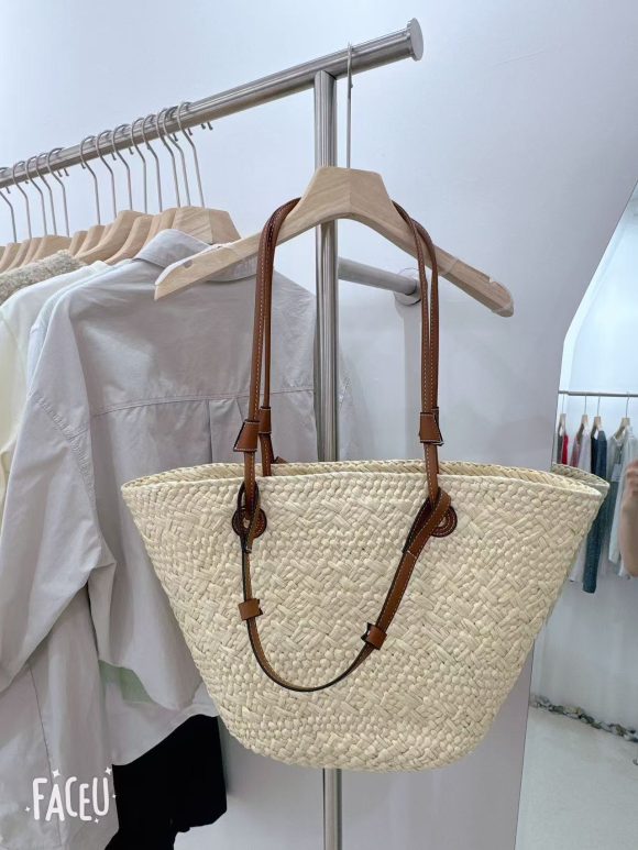 Retro Large Capacity Women's Shoulder Portable Straw-weaved Bag - Image 4