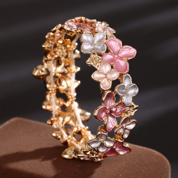 Enamel Little Sakura Elastic Bracelet Women's High-grade All-match Alloy Bracelet - Image 7