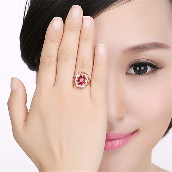 Women's 18K Rose Gold-plated Diamond-inlaid Hollow Flower Head Ring - Image 3