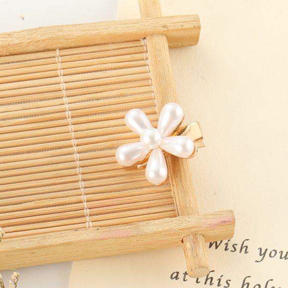Slip-on Pearl Bow Hair Clip - Image 10