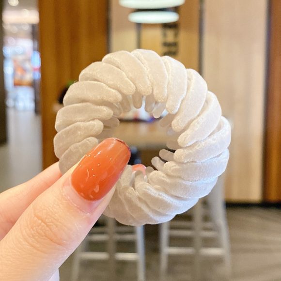 Women Hollow Hair Circle High Horsetail Artifact Fixed Coiler Hairpin Horsetail Headdress Fashion Hair Accessories - Image 2
