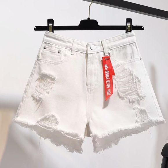 Loose jeans and short shorts - Image 3