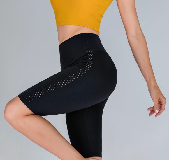 Hollow Breathable Slim Hip Yoga Shorts - Image 5