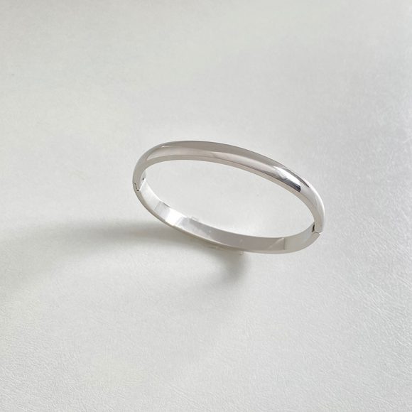 Retro Minimalistic Buckle Simple Bracelet Gold Bracelet - Image 2