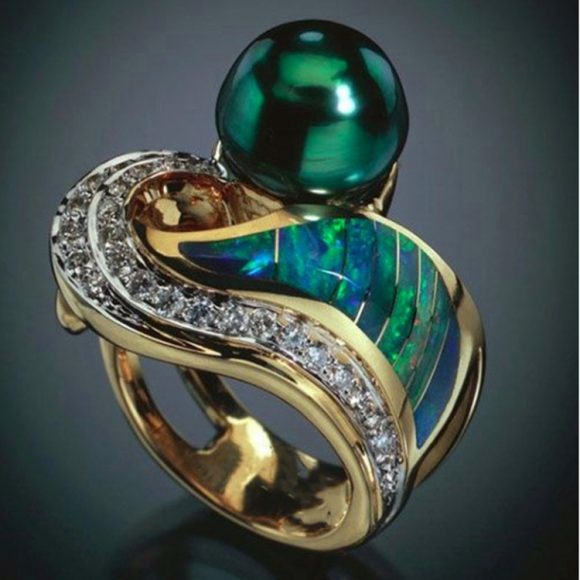 Exquisite Fashion Irregular Ring 18K Gold Jewelry - Image 5