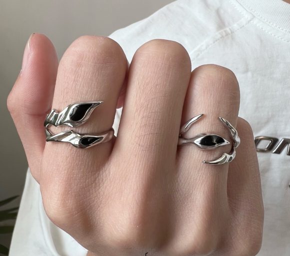 Irregular Shaped Black Onyx Metal Ring Street Tide Special-interest Design High Sense Men And Women - Image 4