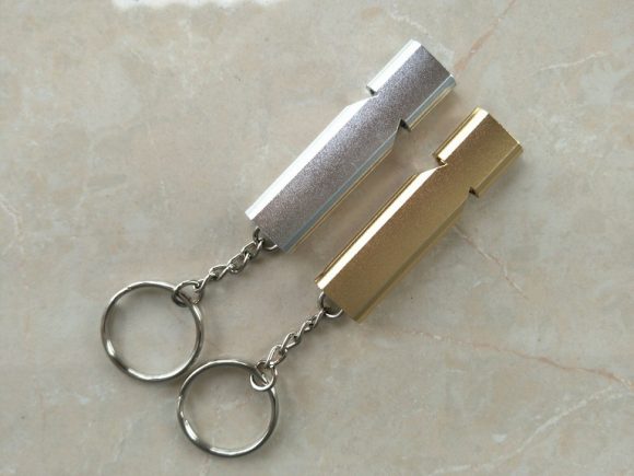 Outdoor survival whistle - Image 4