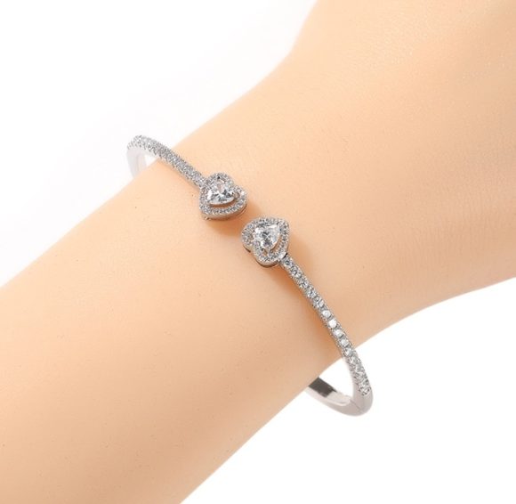 Fine Circle Pairs Of Heart Shape With Diamond Bracelets - Image 3