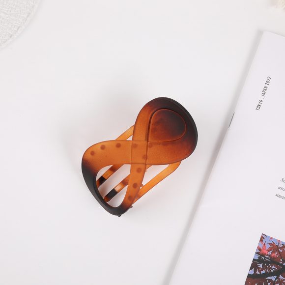 Elegant Frosted 8-shaped Barrettes - Image 4