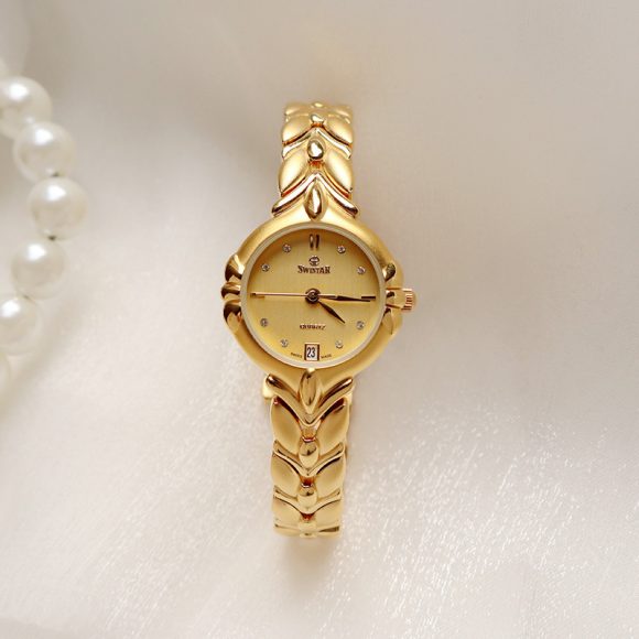 Retro Minority Round Senior Placer Gold Bracelet Women's All-match Small Gold Watch - Image 7