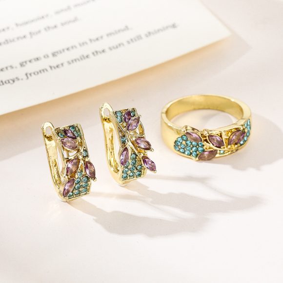 Green Leaves Shape Inlaid With Purple The Crystal Set