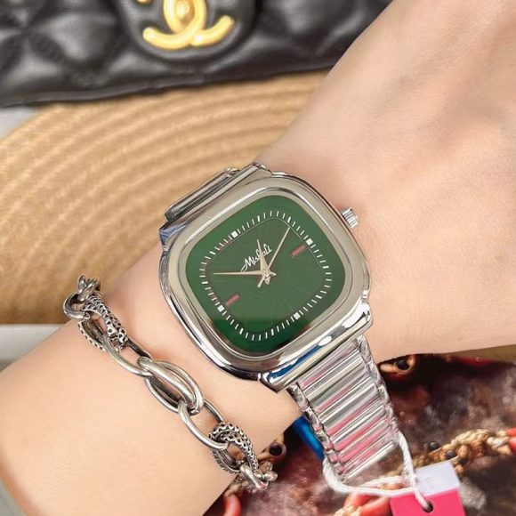 Square Steel Belt Retro Large Dial Women's Simple Watch - Image 3