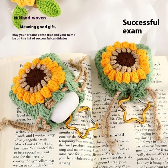 Wool Hand-woven Sunflower Earphone Bag Finished Pendant - Image 6