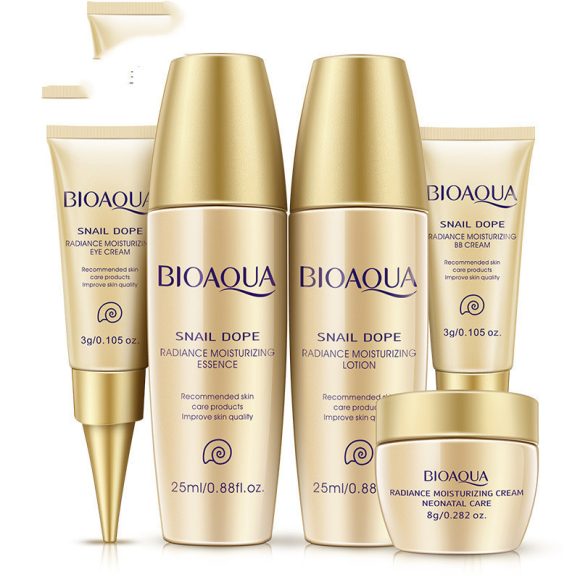 Snail Makeup Skincare Set Travel Size Sample - Image 5