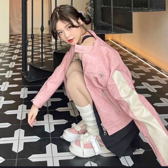 Women's Short Pink Zipper Stitching Leather Coat - Image 10