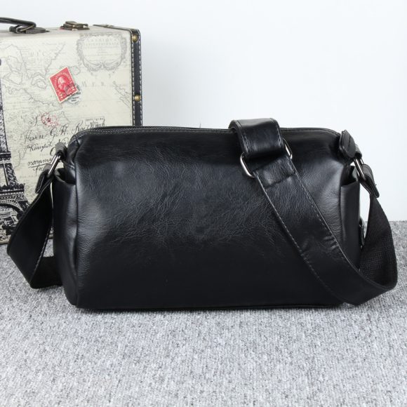 Men's Korean-style Casual Shoulder Messenger Bag - Image 5