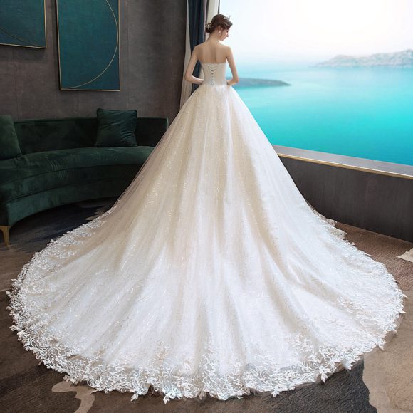 Going out Sasen light wedding dress - Image 5