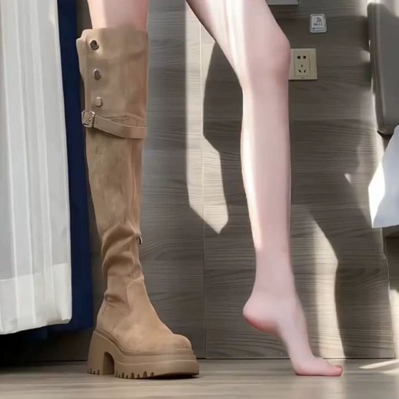 Thick Bottom Increased By Slim Fit Suede Knee-high Boots - Image 7