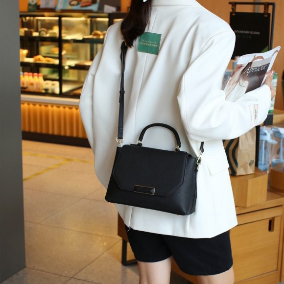 Fashion Genuine Leather Women's One Shoulder Handbag - Image 6