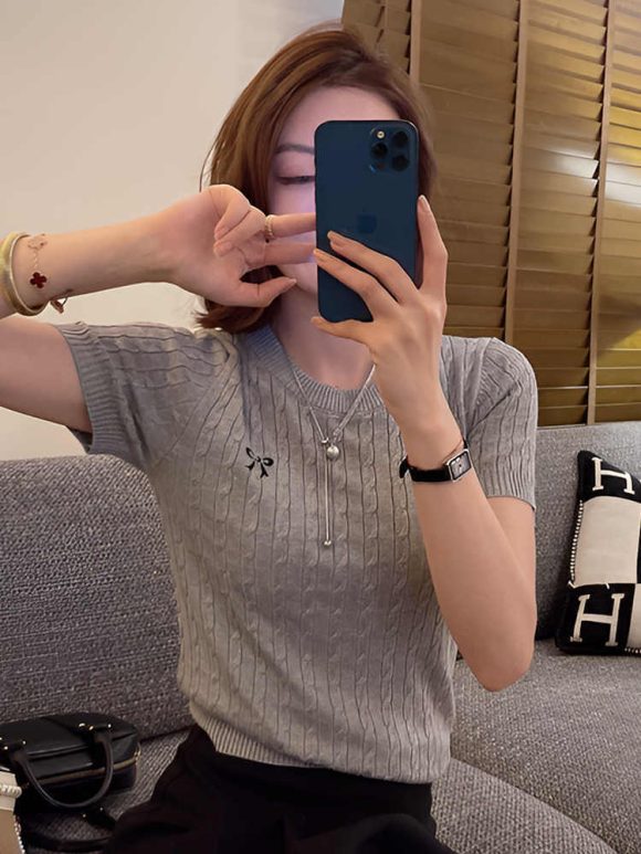 All-matching Pullover Bow Embroidery Twist Knitted Short Sleeve - Image 4