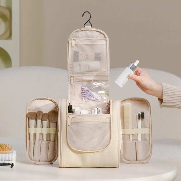 Large Capacity Hook Toiletry Bag Travel Portable - Image 2