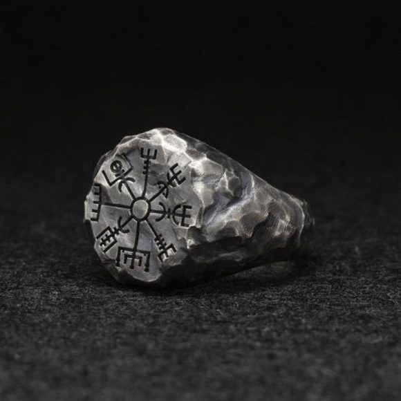 Fashion Retro Carved Compass Ring - Image 2