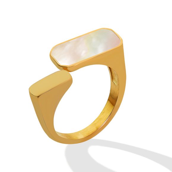 Vintage Fashion White Seashell Ring - Image 2