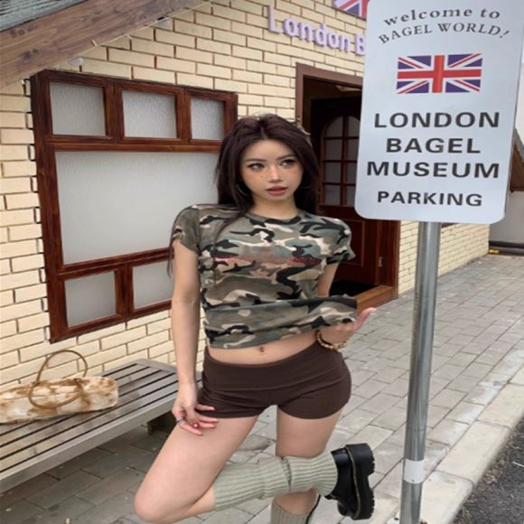 Retro Camouflage Printed Short Sleeved T-shirt For Women
