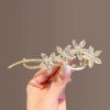 Super Fairy Temperament Crystal Flower Twister Clip Simple Personality Hairpin - Image 4