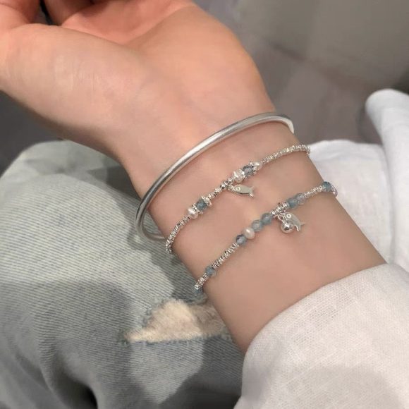 Summer Blue Beaded Silver Fish Bracelet - Image 3