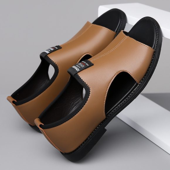 Breathable Men's Hole Shoes Casual Soft Bottom Delivery Rome Leather Sandals - Image 4