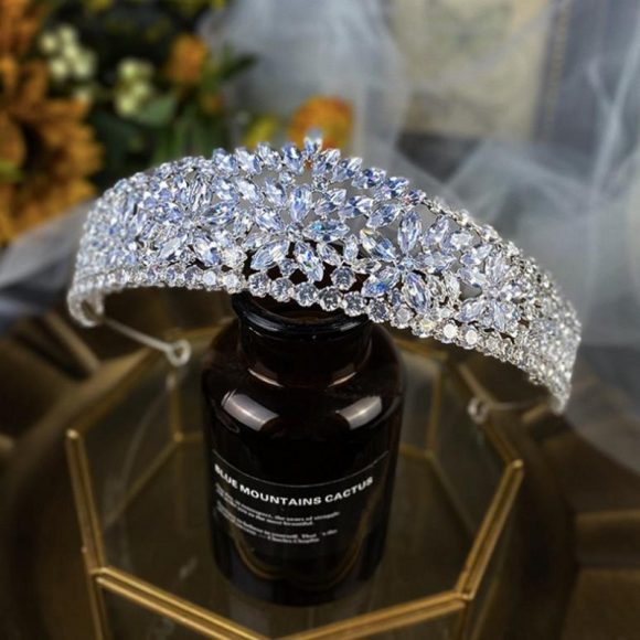 Luxury New Queen's Zircon Crown Jewelry - Image 4