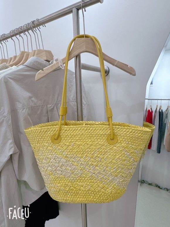 Retro Large Capacity Women's Shoulder Portable Straw-weaved Bag - Image 7