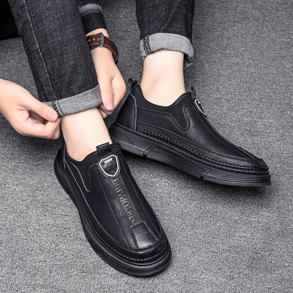 Solid Color Casual Round Toe Leather Shoes For Men - Image 3