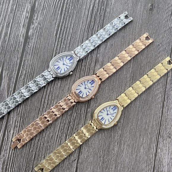 Women's Elegant Fashion Steel Belt Quartz Watch - Image 4