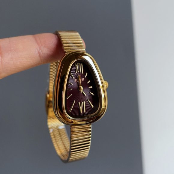 Retro Ankela Red Series Chain Watch Women - Image 6