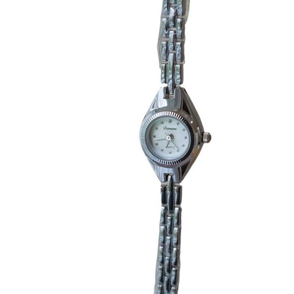 Women's Retro Casual Horse Eye Copper Strips Mid-ancient Watch - Image 2