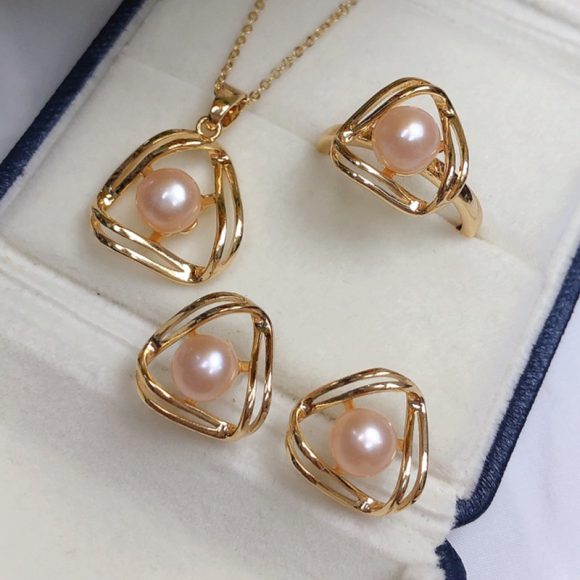 Simple And Exquisite Freshwater Pearl Necklace Suit - Image 4