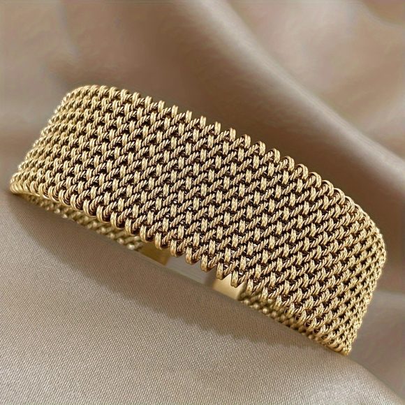 Women's Wire Embossed Titanium Steel Bracelet - Image 6